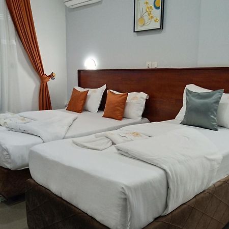 Cofe Hotel Yaoundé Esterno foto