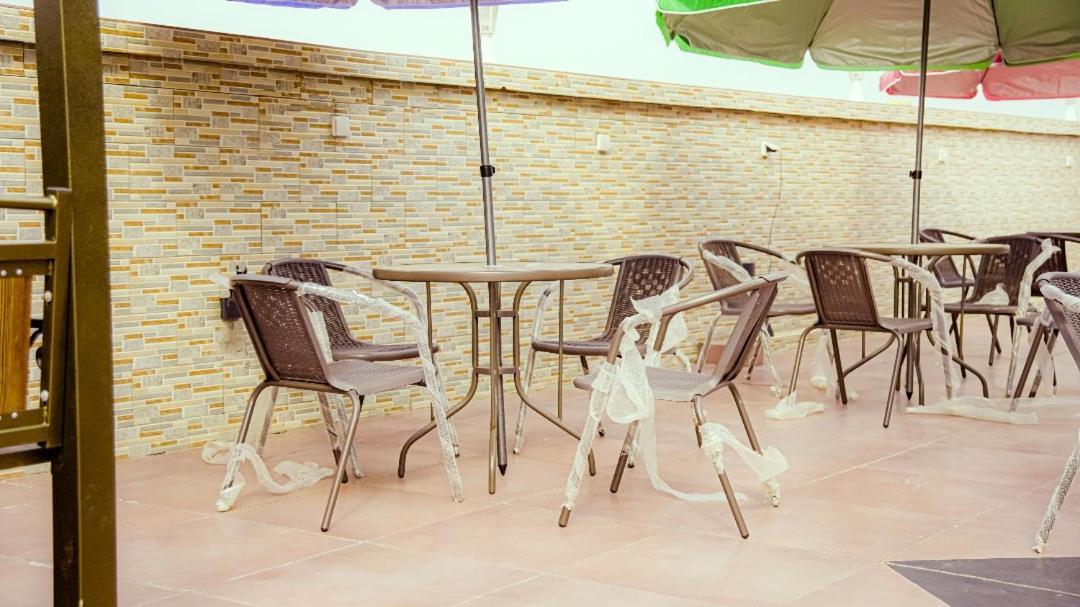 Cofe Hotel Yaoundé Esterno foto